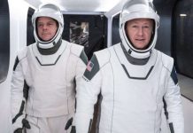 EL MEXICANO QUE DISEÑÓ LOS TRAJES PARA LA MISIÓN ESPACIAL SPACEX.